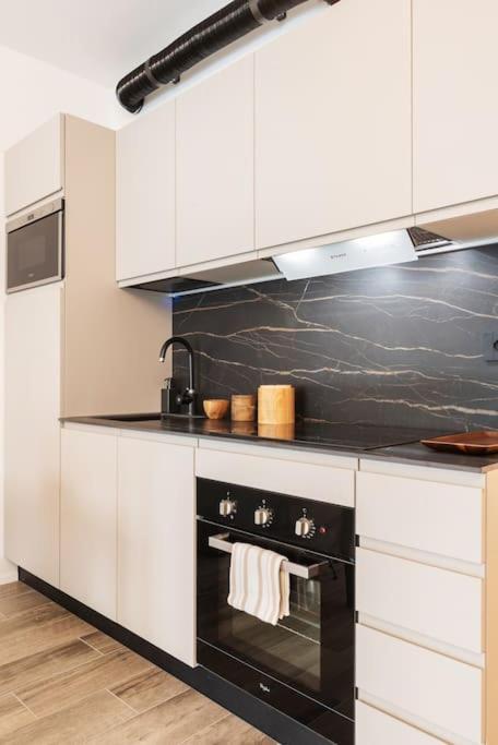 Emotichome 7 Flexyrent Studio มิลาน ภายนอก รูปภาพ